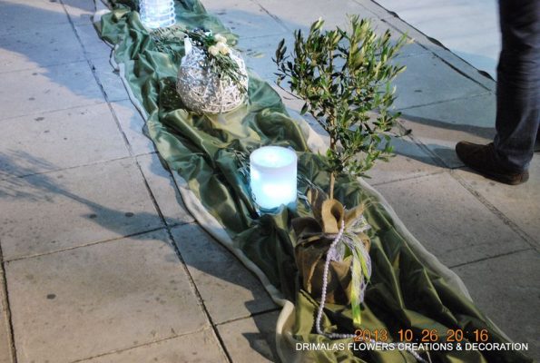 Στολισμός γάμου μέ ελιά, διακόσμηση γάμου ,ιδέες γιά γάμο,Προσφορά στολισμός γάμου,γαμήλια διακόσμηση,γαμος
