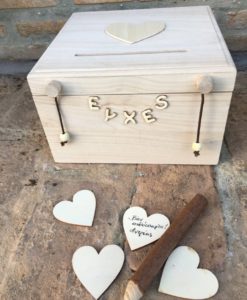 ΚΟΥΤΙ ΕΥΧΩΝ ΣΕ ΦΥΣΙΚΟ ΧΡΩΜΑ