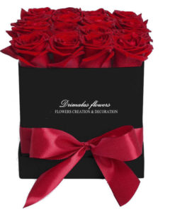 Κουτί με τριαντάφυλλα