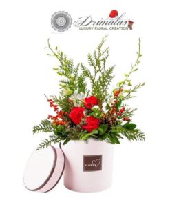 Χριστουγεννιάτικα Λουλούδια ,Πρωτοχρονιάτικη σύνθεση λουλουδιών για γιορτινό τραπέζι