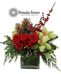 Χριστουγεννιάτικα Λουλούδια ,Πρωτοχρονιάτικη σύνθεση λουλουδιών για γιορτινό τραπέζι