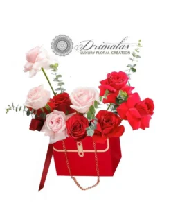 Luxury Box με Τριαντάφυλλα | Αποστολή Λουλουδιών Αθήνα & Πειραιάς