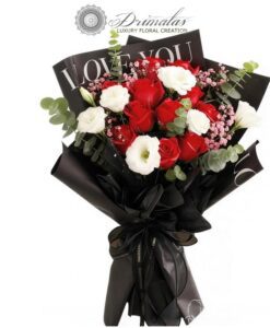 μπουκέτο LOVE YOU με κόκκινα και λευκά τριαντάφυλλα- αποστολη λουλουδιων